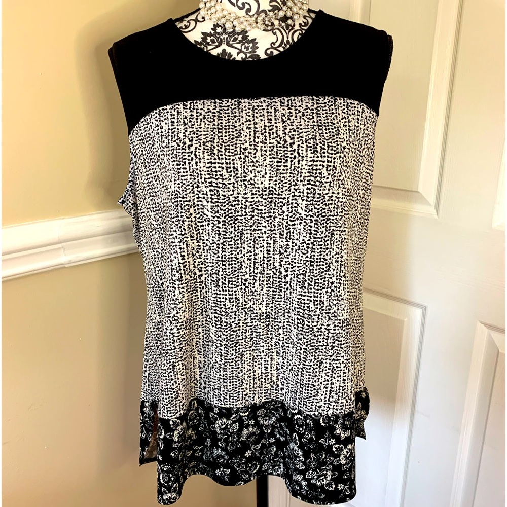 Roz & Ali- Roz & Ali, Top Black Sleeveless Tank Back Keyhole, size Lg
